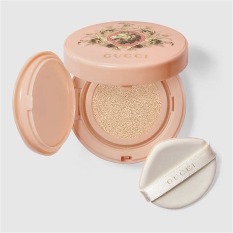 Gucci 02, base con SPF Cushion De Beauté.